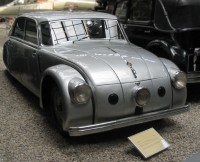 /album/historicke-automobily-tatra/a1-tatra-77-jpg/